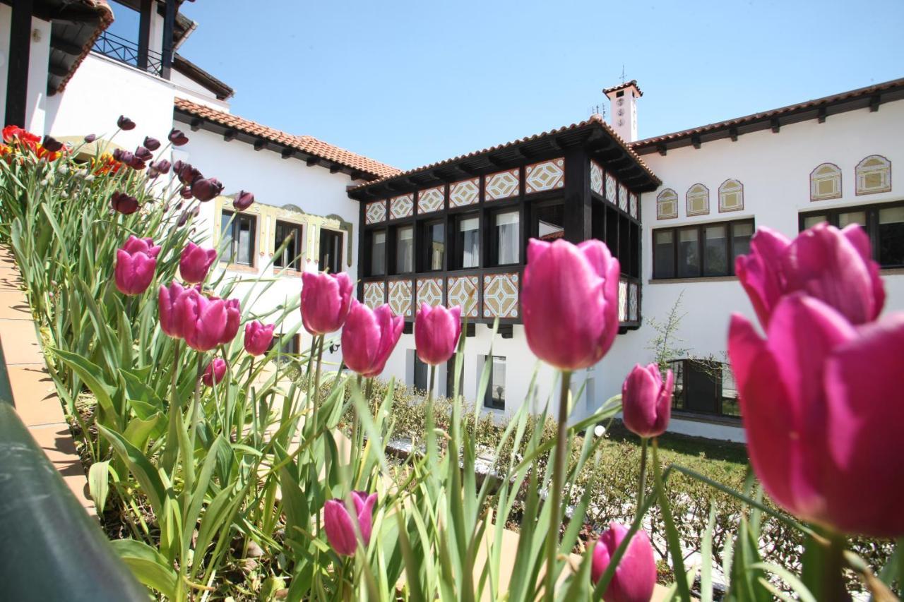 Hotel Spa Montana Karpenísion Exterior foto
