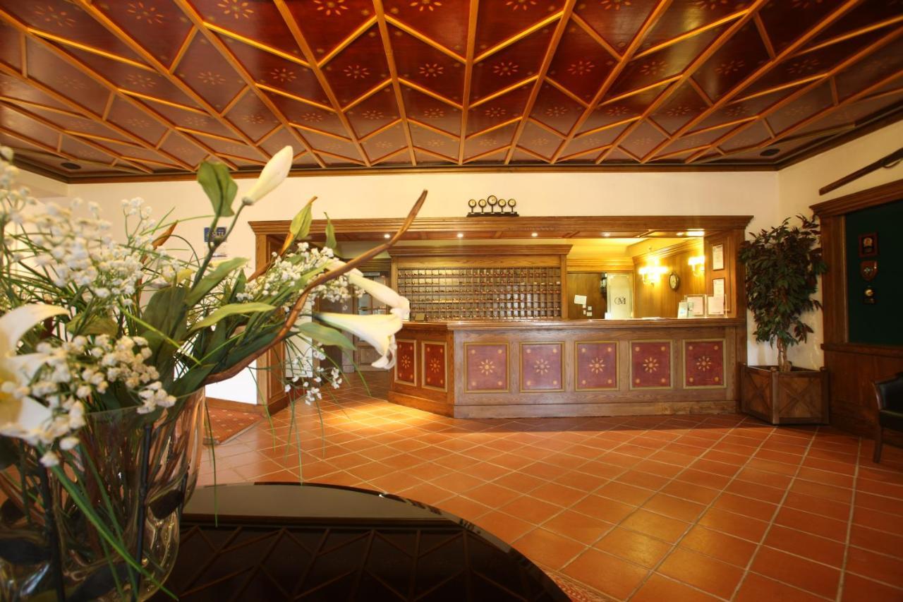 Hotel Spa Montana Karpenísion Exterior foto