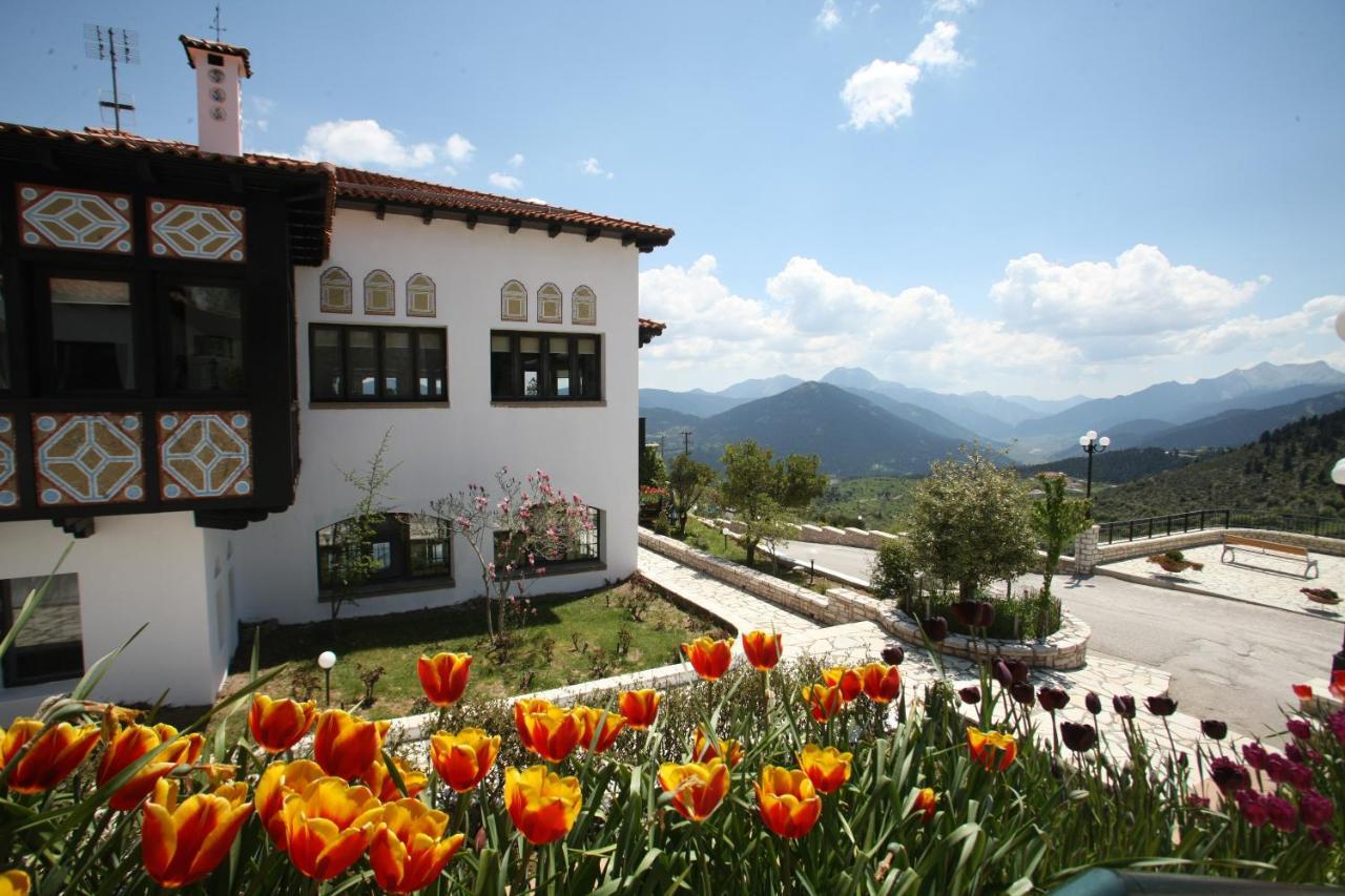 Hotel Spa Montana Karpenísion Exterior foto