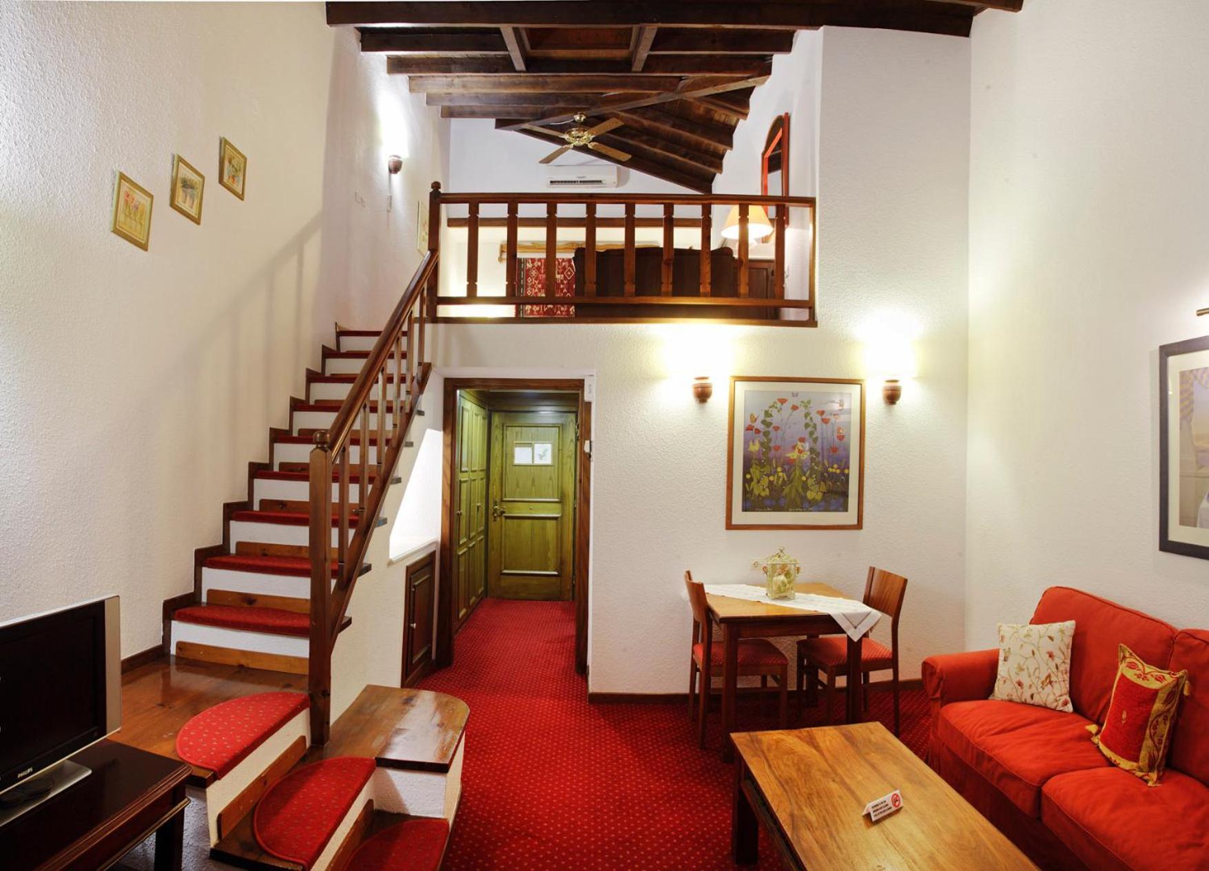 Hotel Spa Montana Karpenísion Exterior foto